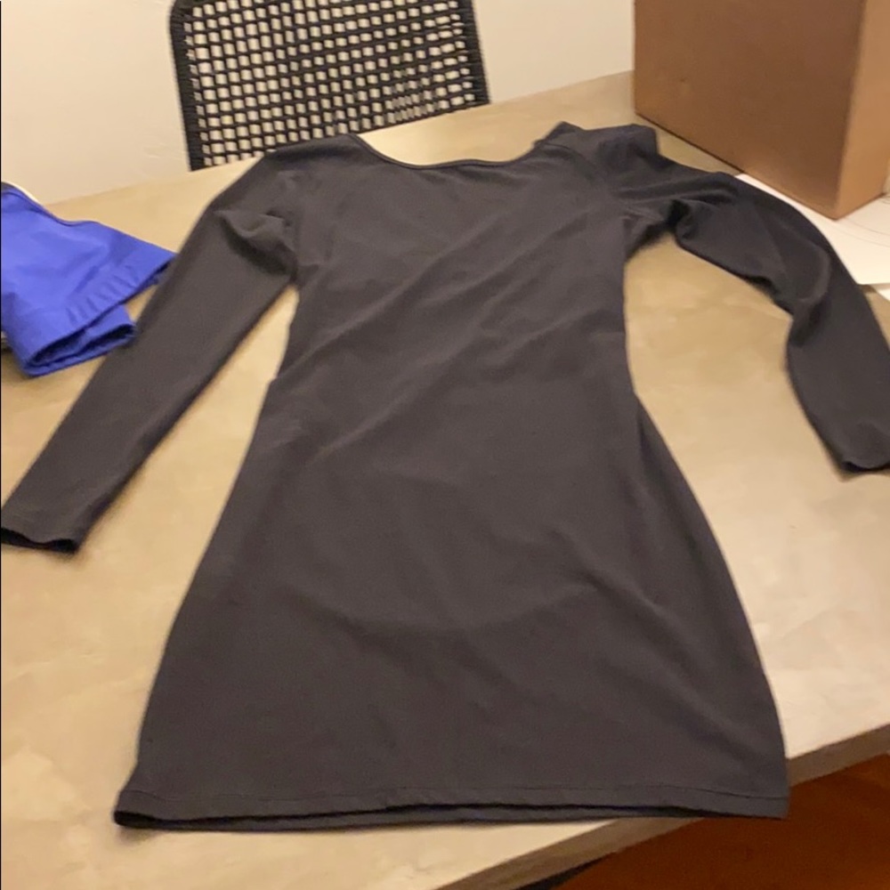 Lululemon long sleeve fitted dress